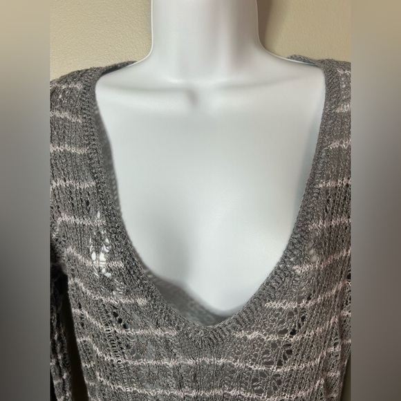 Tommy Bahama Open Knit Gray Striped Long Sleeve Linen Sweater Top Women’s M - Picture 3 of 11